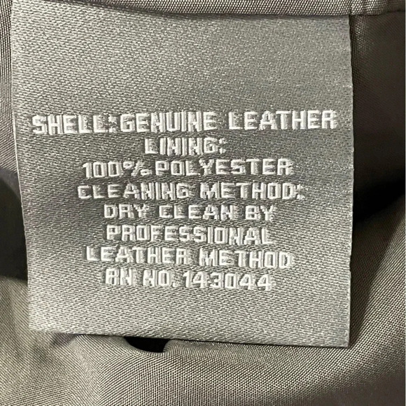 BAGATELLE COLLECTION Genuine Leather Woven Pebbled Zipper‎ Vest - Picture 15 of 15